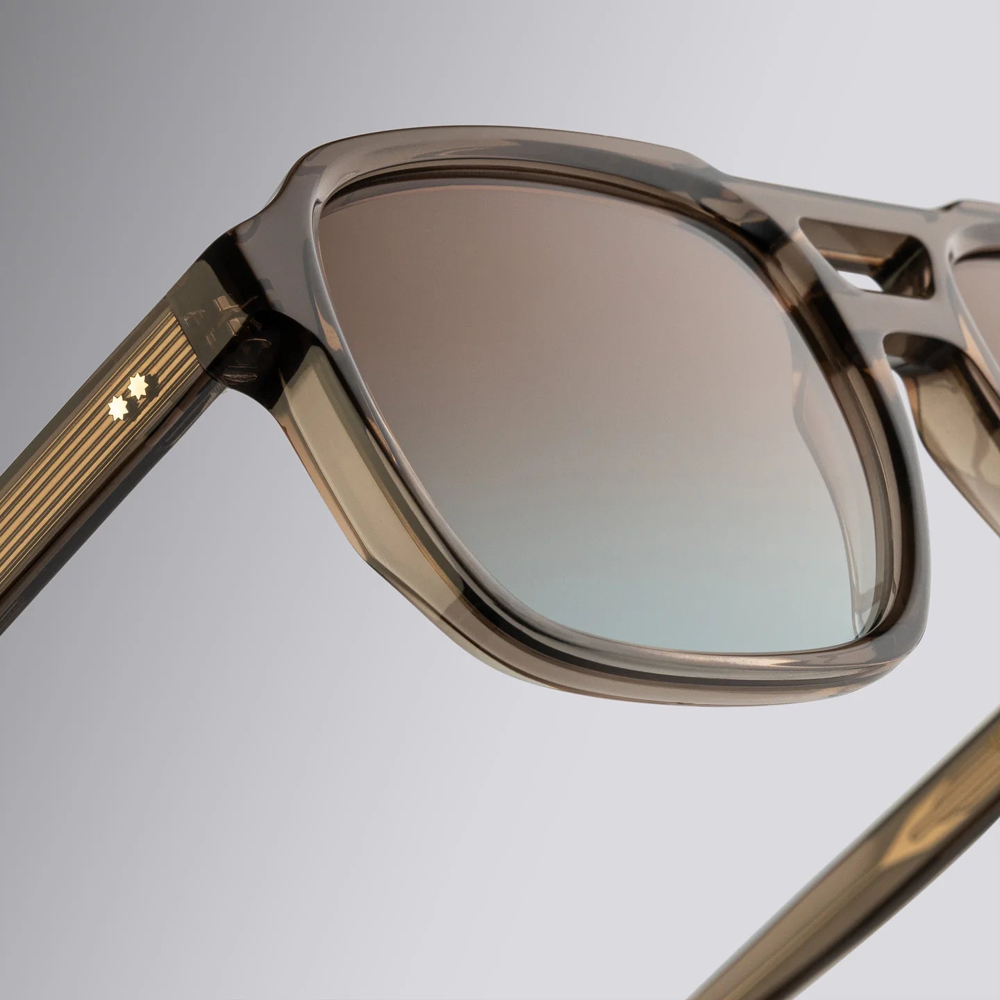 Cutler & Gross 1394 (SUN)