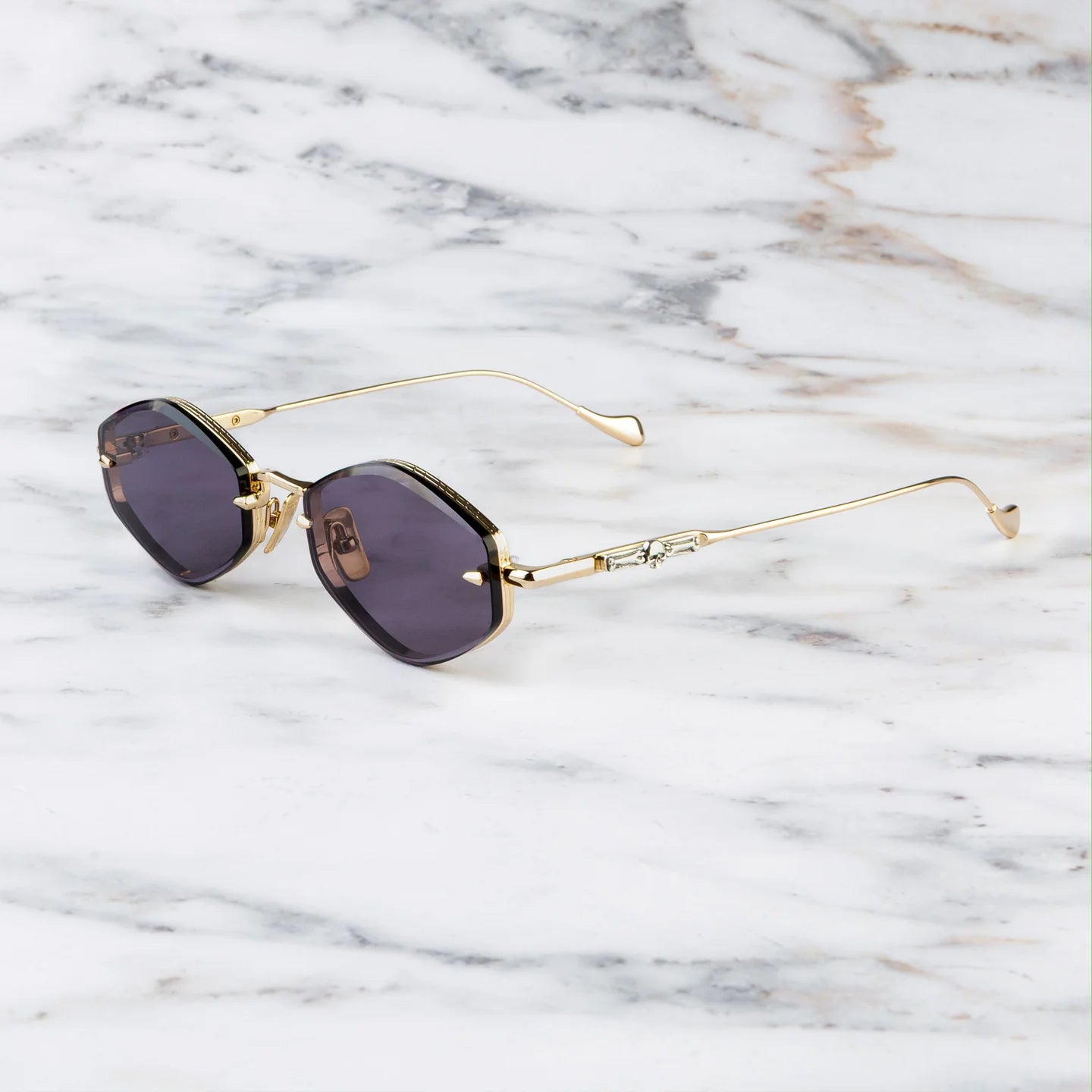 Cutler & Gross Carol SUN